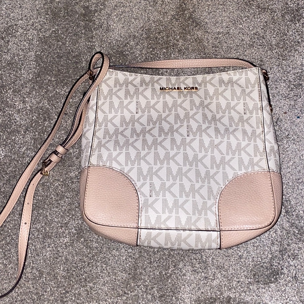 Michael Kors cross body